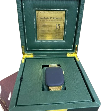 Apple Watch Series 11 Gold-Plated